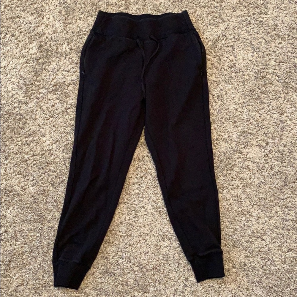 Lululemon Black Cool and Collected Jogger Size 8